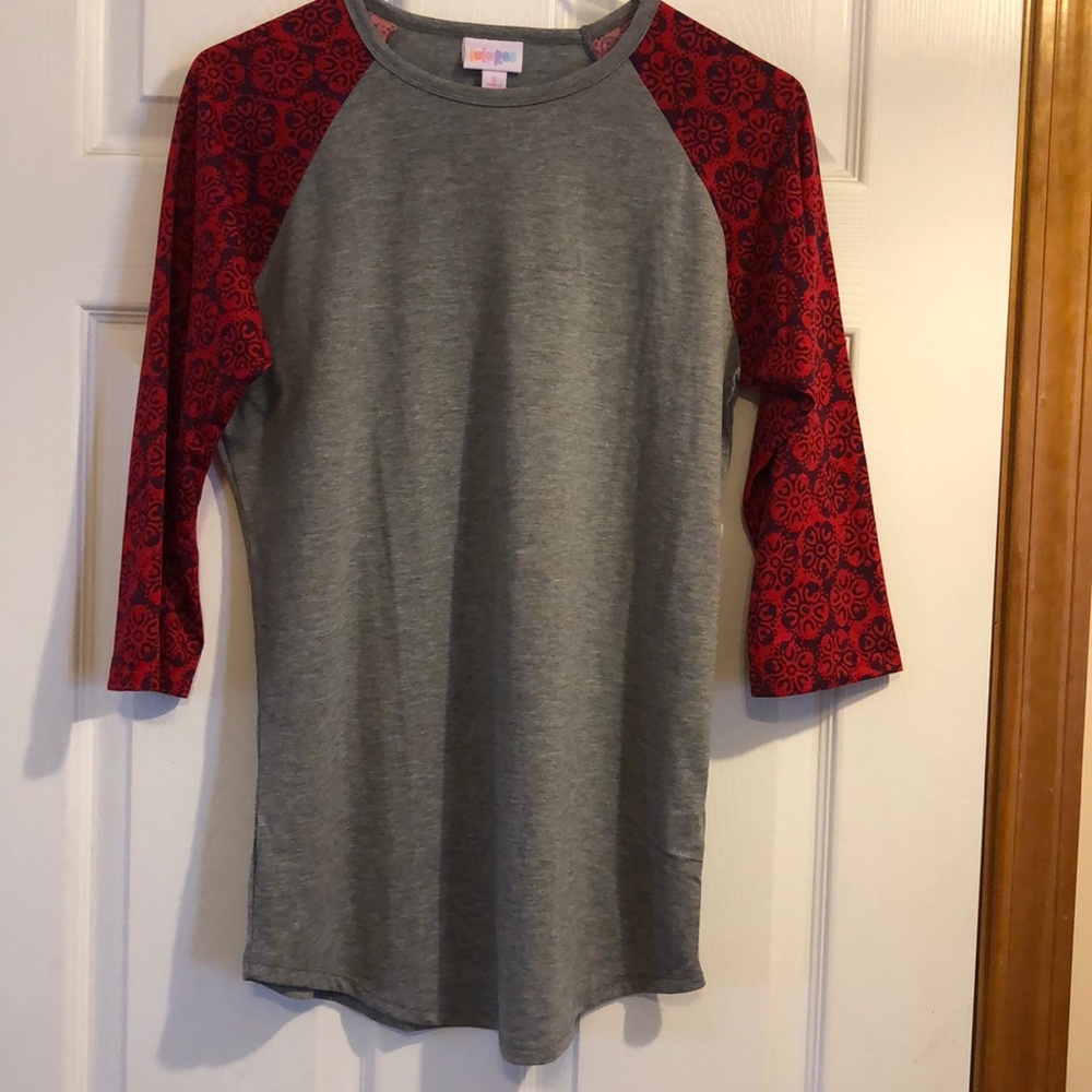 Small LulaRoe Randy Shirt
